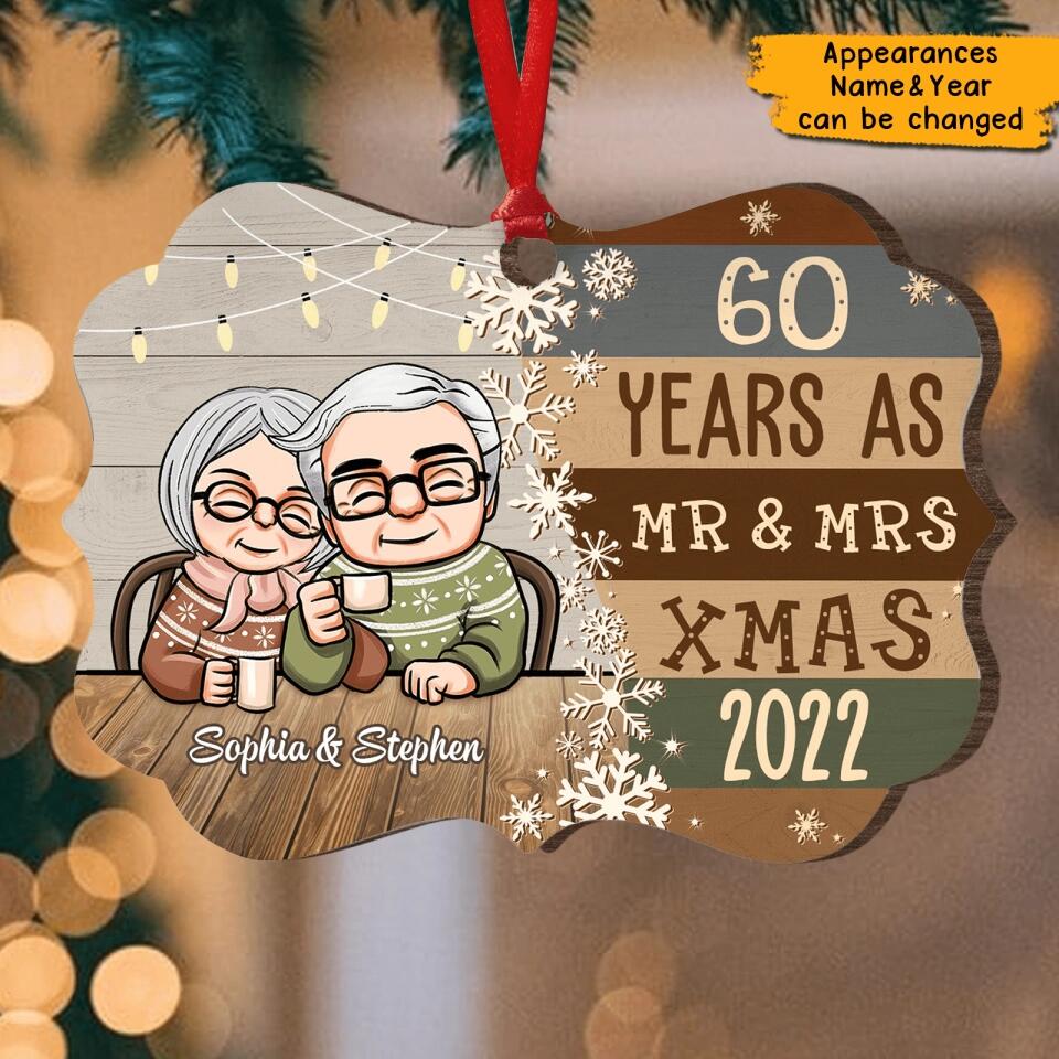 Memorable Christmas - Personalized Anniversary Wooden Ornament